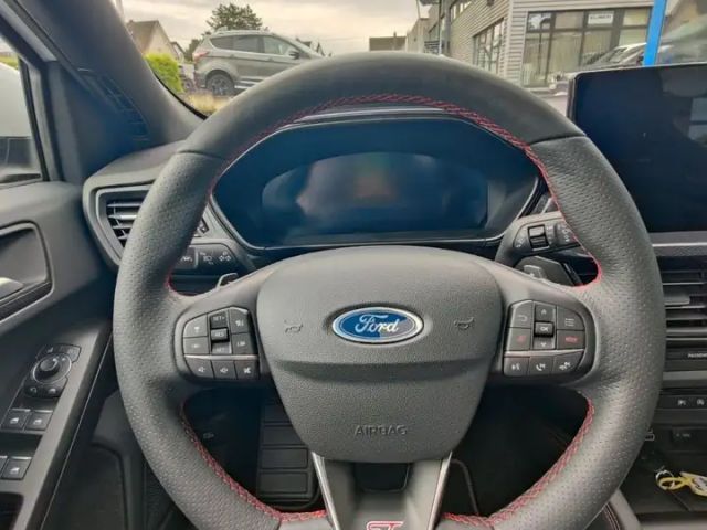 Ford Focus ST Line Wagon