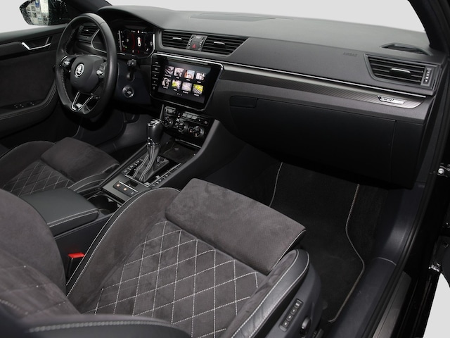 Skoda Superb 2.0 TDI Combi Sportline