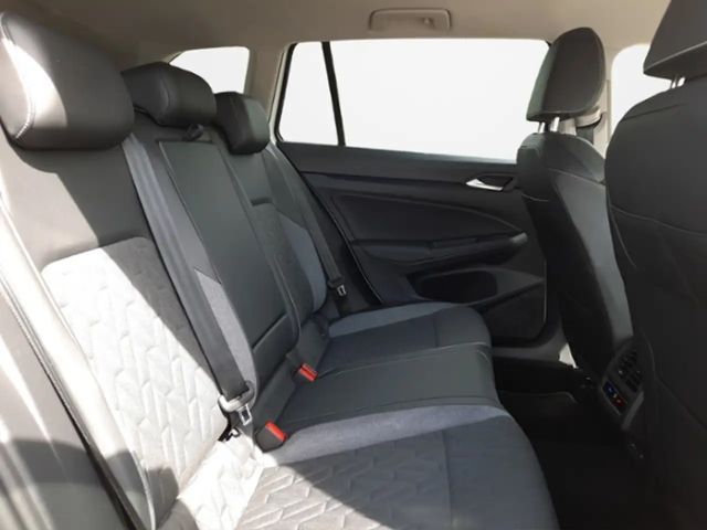 Volkswagen Golf 2.0 TDI DSG Golf VIII Variant