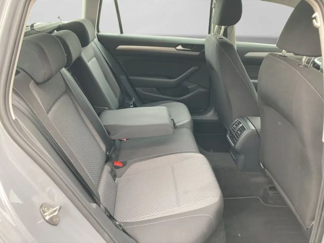 Volkswagen Passat 1.5 TSI DSG Variant