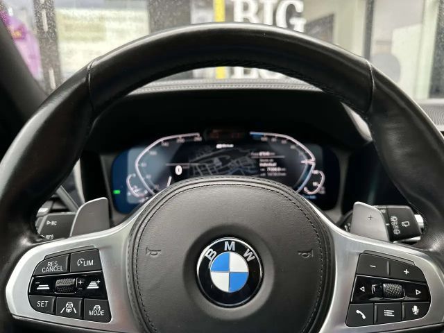 BMW 330 330e M-Sport xDrive