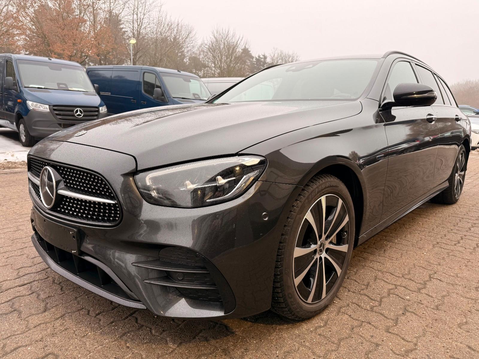 Mercedes-Benz E 300 AMG Line E 300 de