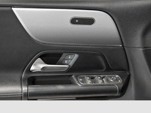 Mercedes-Benz B 180 B 180 d Style