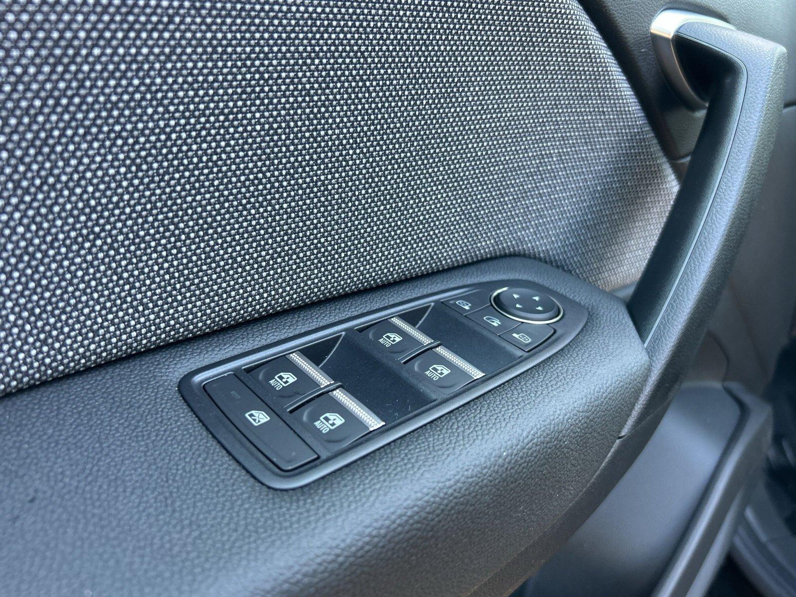 Mitsubishi Grandis 1.8 First Edition