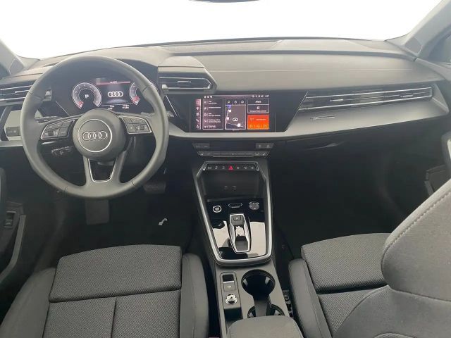 Audi A3 30 TFSI Sedan