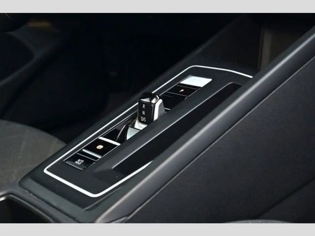 Volkswagen Golf DSG Life