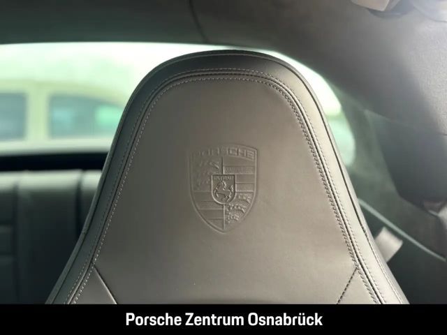 Porsche 992 4 Coupé GTS Targa