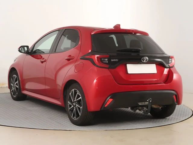 Toyota Yaris Hatchback Team D