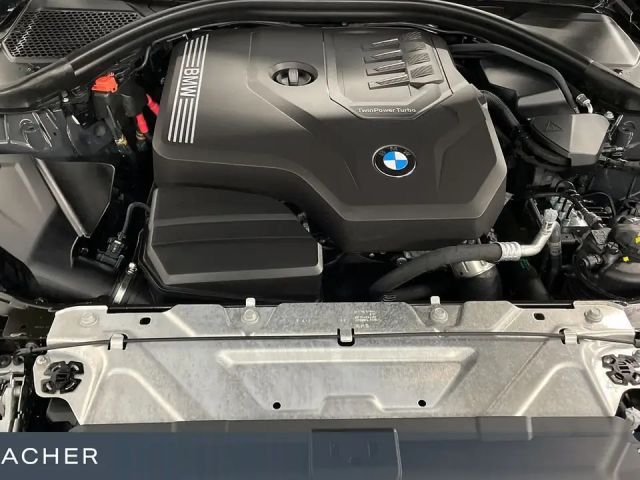 BMW 320 320i M-Sport Sedan