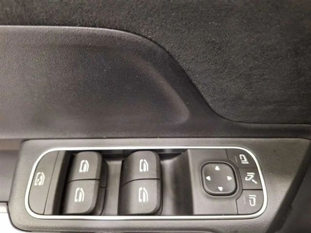 Mercedes-Benz GLB 220 4MATIC AMG Line