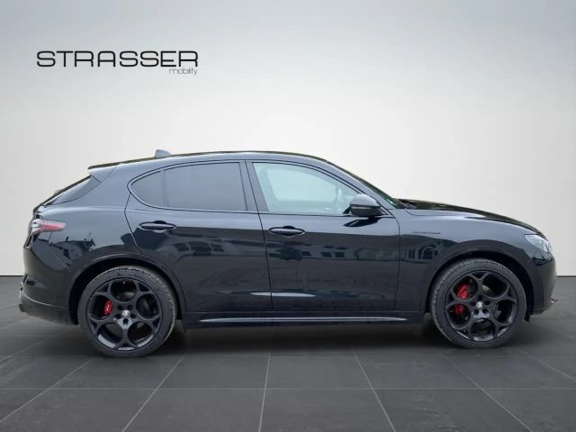 Alfa Romeo Stelvio Q4
