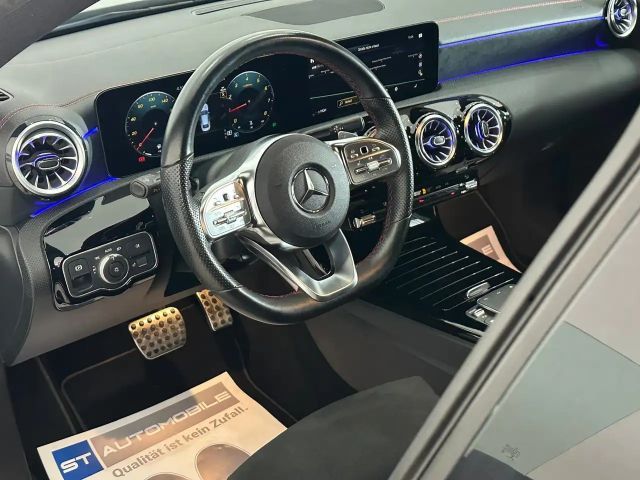 Mercedes-Benz CLA 200 AMG Line Sedan