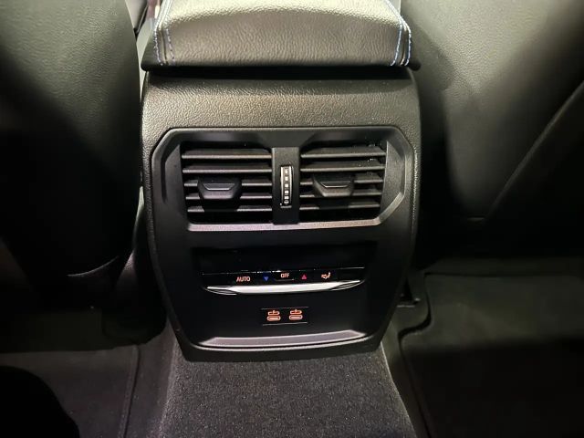 BMW 330 330d M-Sport Sedan xDrive