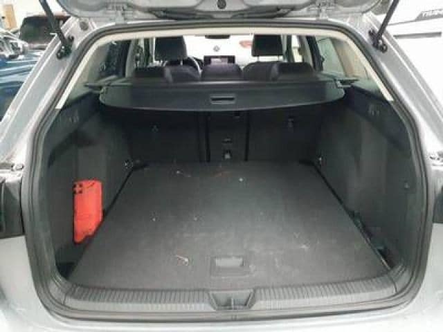 Volkswagen Golf 2.0 TDI DSG Variant