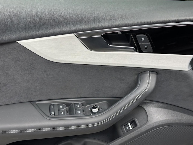 Audi A4 40 TFSI Avant Quattro S-Line S-Tronic