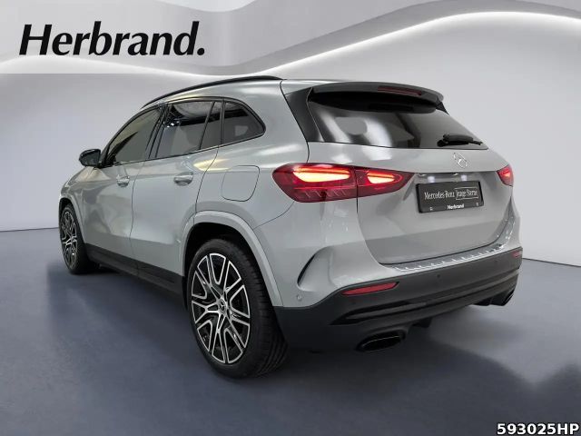 Mercedes-Benz GLA 200 AMG Line