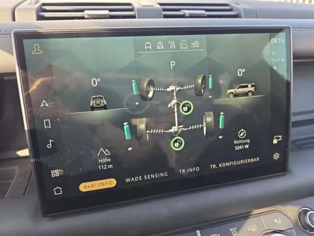 Land Rover Defender 110