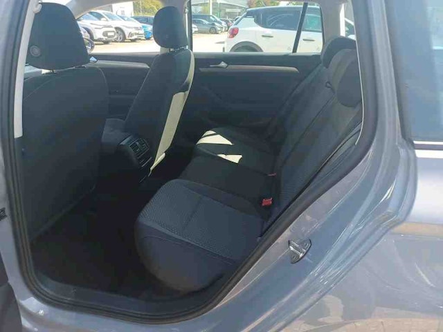 Volkswagen Passat 1.5 TSI DSG Variant