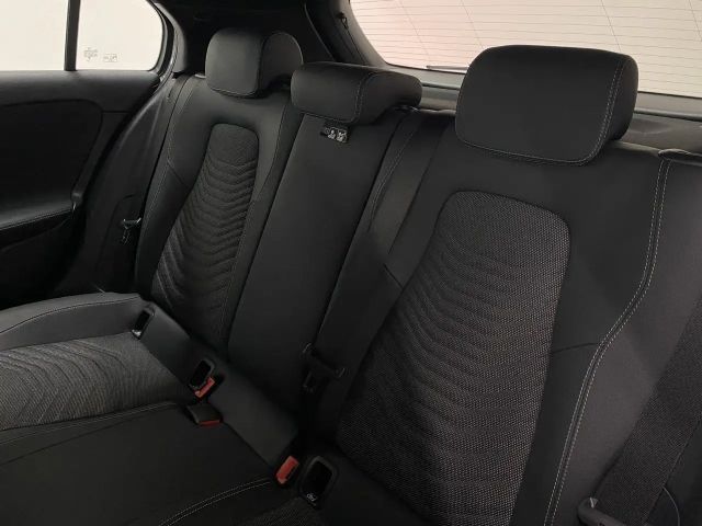 Mercedes-Benz A 200 Progressive