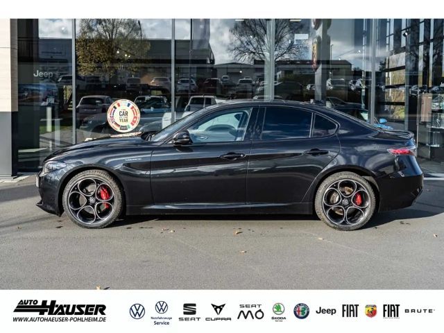 Alfa Romeo Giulia AT8 Q4 Turbo Veloce