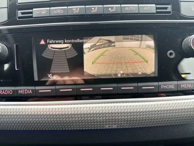 Volkswagen e-up! Plus Style