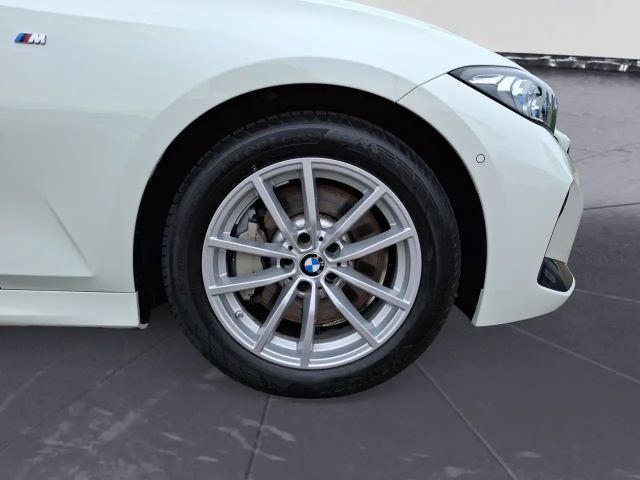 BMW 330 330i M-Sport Sedan xDrive