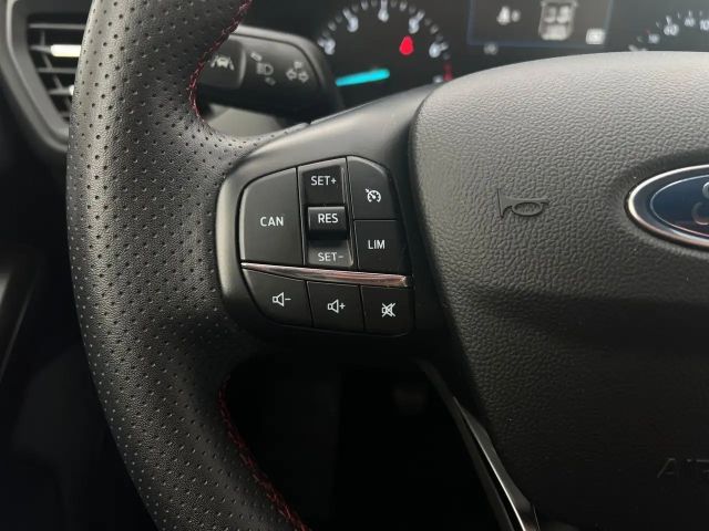 Ford Focus EcoBoost ST Line