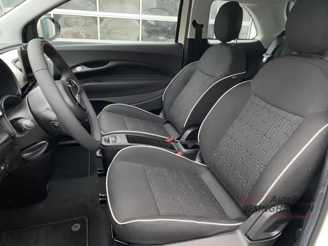 Fiat 500e Digitales Cockpit Apple CarPlay Android Auto Klima
