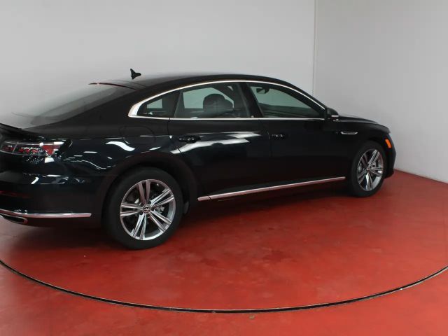 Volkswagen Arteon DSG IQ.Drive