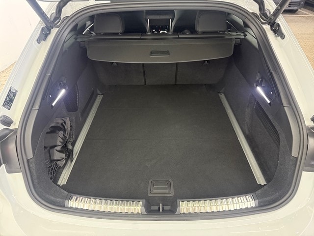 Audi A6 Avant Quattro S-Tronic