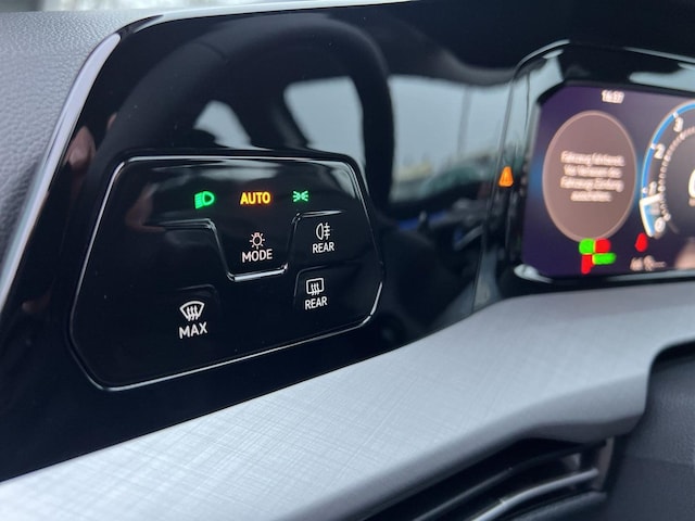 Volkswagen Golf 1.5 eTSI DSG Golf VIII Life