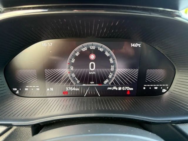 Skoda Fabia 1.0 MPI Essence SHZ,PDC,LED,GRA,NSW