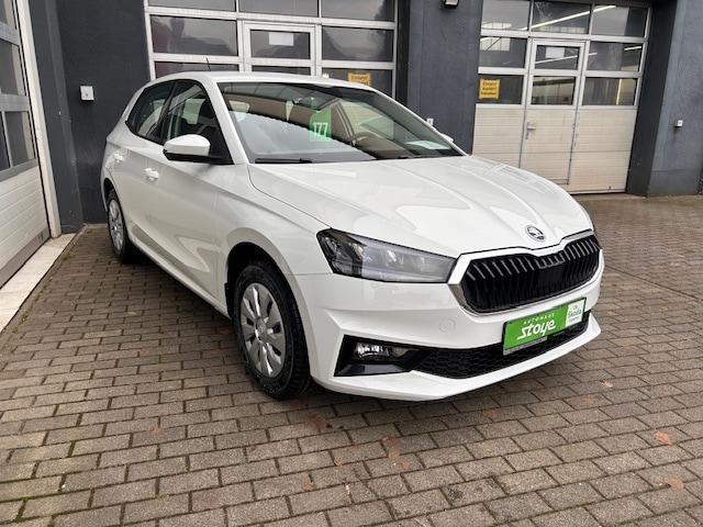 Skoda Fabia Fabia Essence CARPLAY;SHZ;PDC;PDC