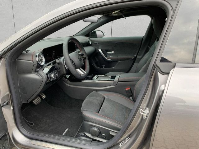 Mercedes-Benz CLA 180 Coupé