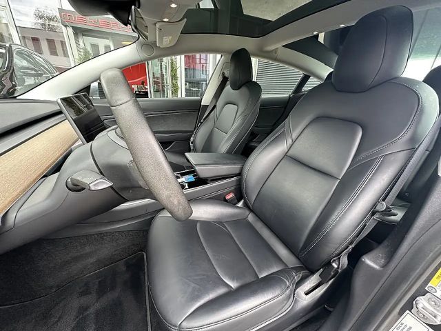 Tesla Model 3 AWD Long Range