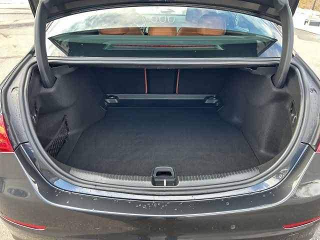 Mercedes-Benz C 200 C 200 d Sedan