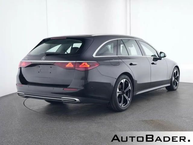 Mercedes-Benz E 220 AVANTGARDE E 220 d Estate