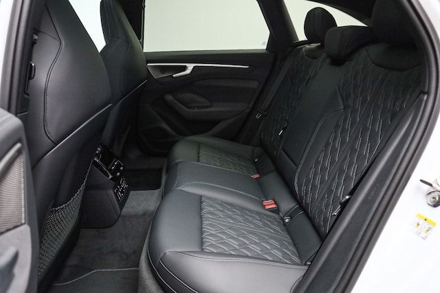 Audi A6 e-tron Avant Quattro