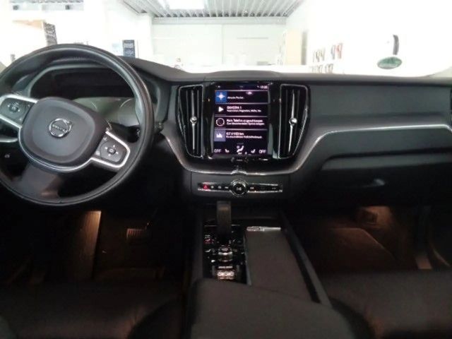 Volvo XC60 AWD Momentum