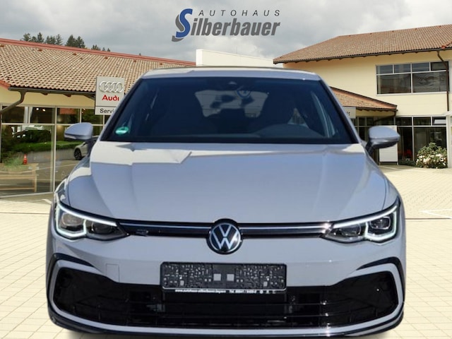 Volkswagen Golf 1.5 eTSI DSG R-Line
