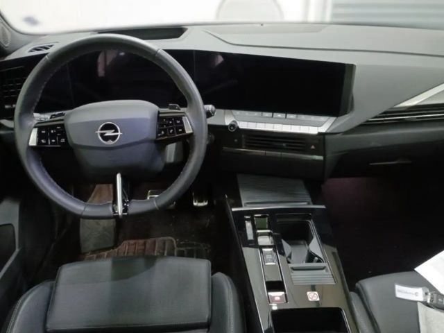 Opel Astra Sports Tourer Ultimate