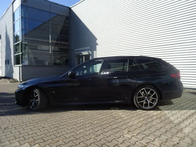 BMW 540 540d M-Sport Touring xDrive