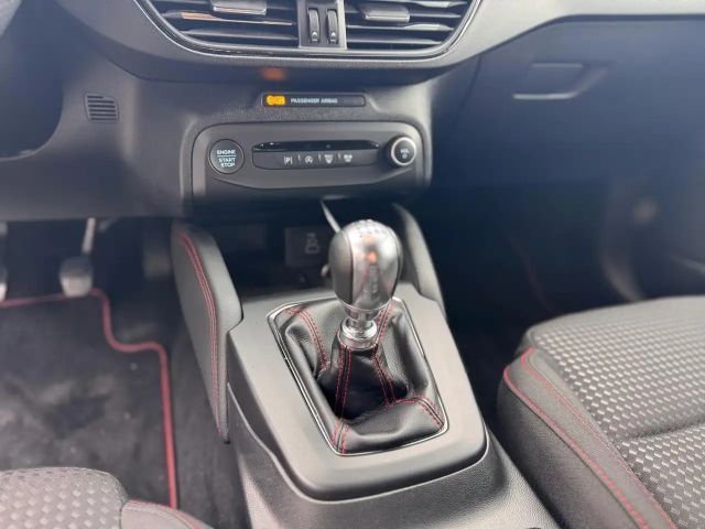 Ford Focus ST Line Wagon