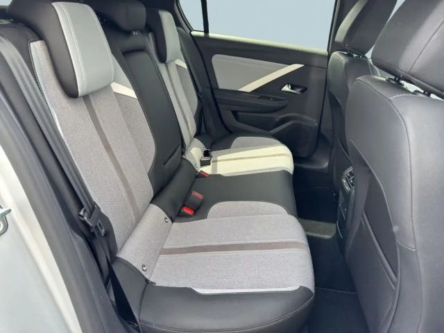 Opel Astra 1.2 Turbo Elegance Turbo