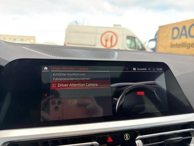 BMW 330 330e M-Sport Touring xDrive