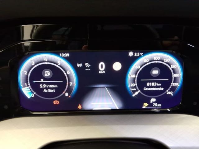 Volkswagen Golf Life Variant