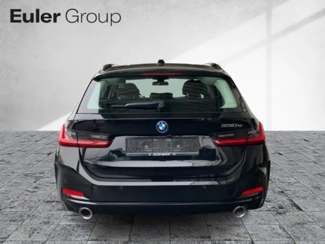 BMW 330 330e Touring
