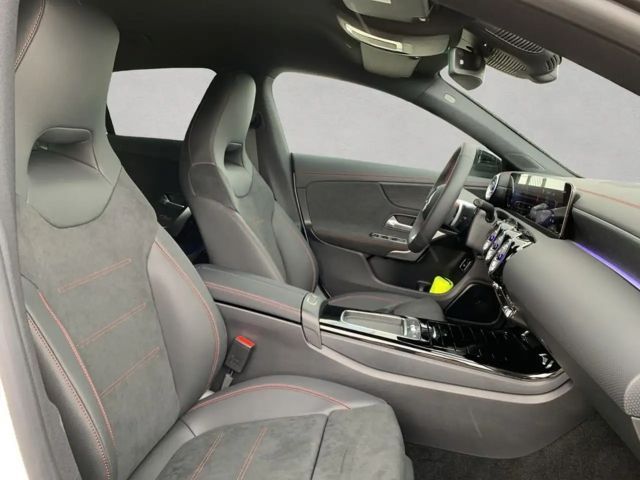 Mercedes-Benz CLA 180 CLA