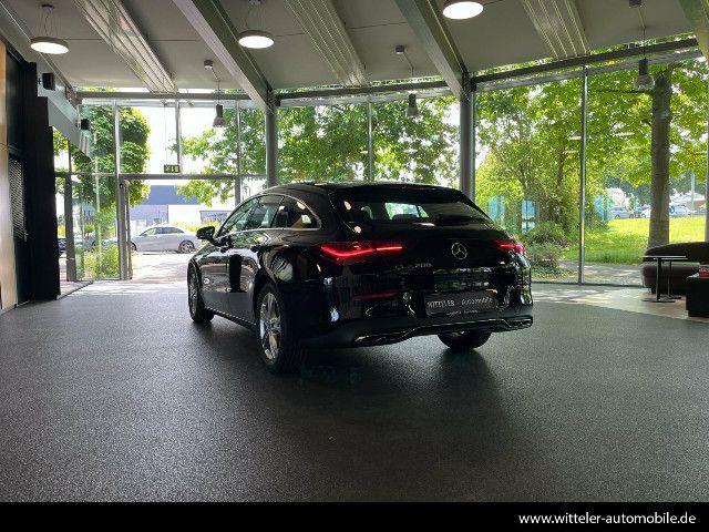 Mercedes-Benz CLA 200 Shooting Brake
