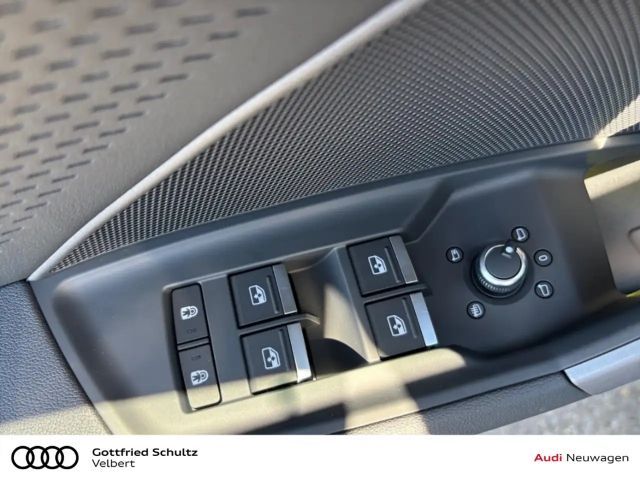 Audi A3 Business Hybride S-Line Sedan